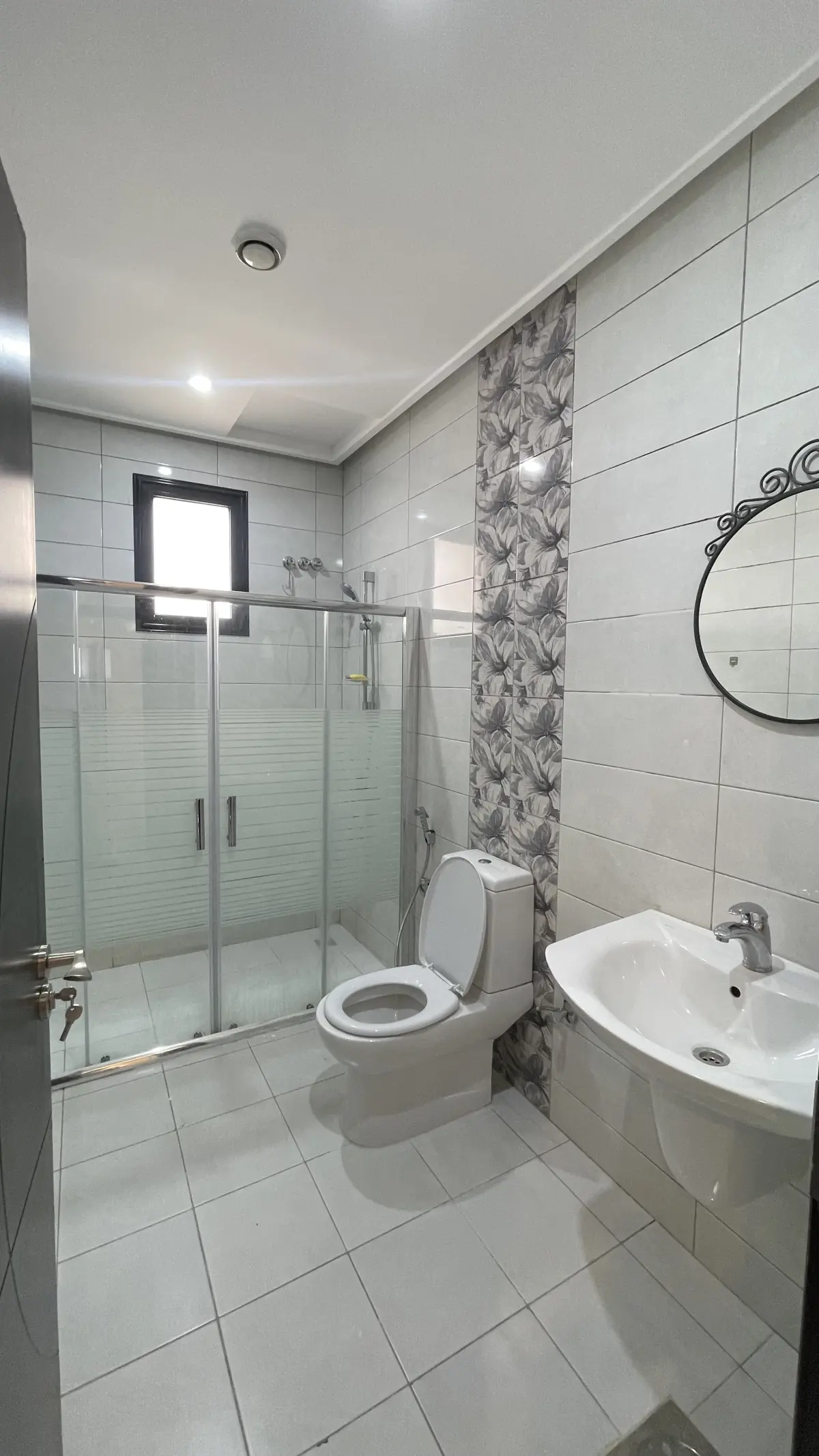 Rent Apartment in Funaitees